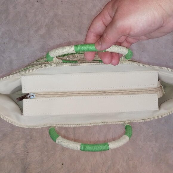 NEIMAN MARCUS Elegant Green Beach Straw Tote Bag - Picture 5 of 7